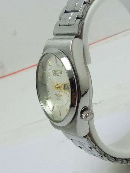 Vintage citizen automatic 8200a top